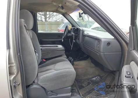 2003 Chevrolet Silverado 1500Hd Ls z USA, uszkodzony, nr VIN 1GCGK13U93F186989